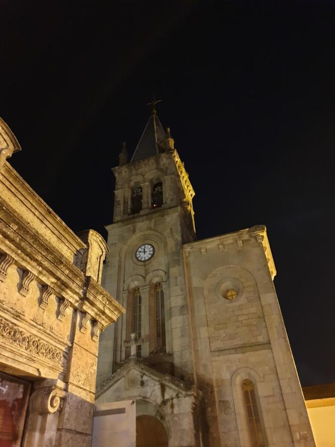 Hotel Sleeping Sarria Esterno foto