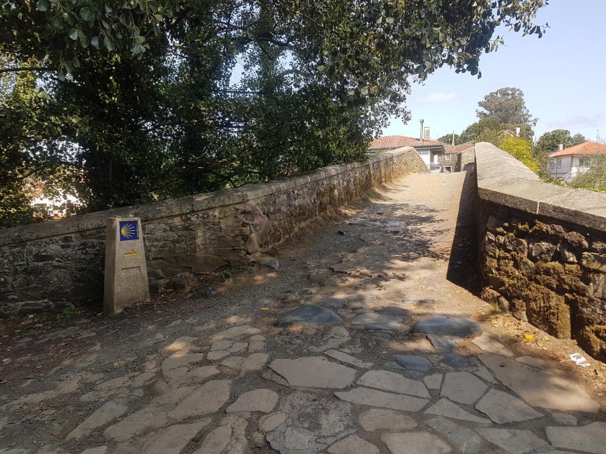 Hotel Sleeping Sarria Esterno foto