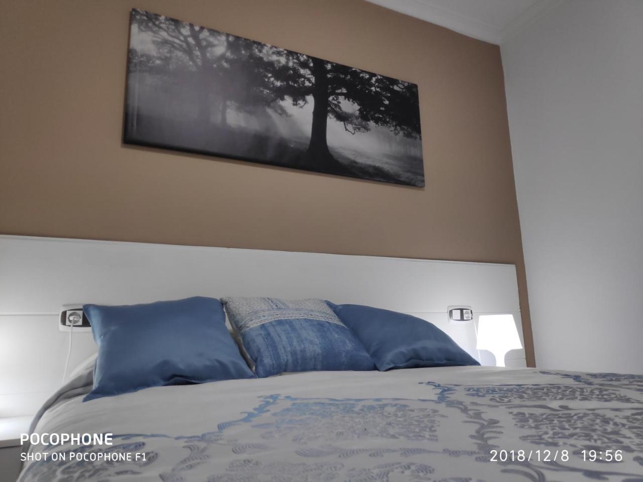 Hotel Sleeping Sarria Esterno foto